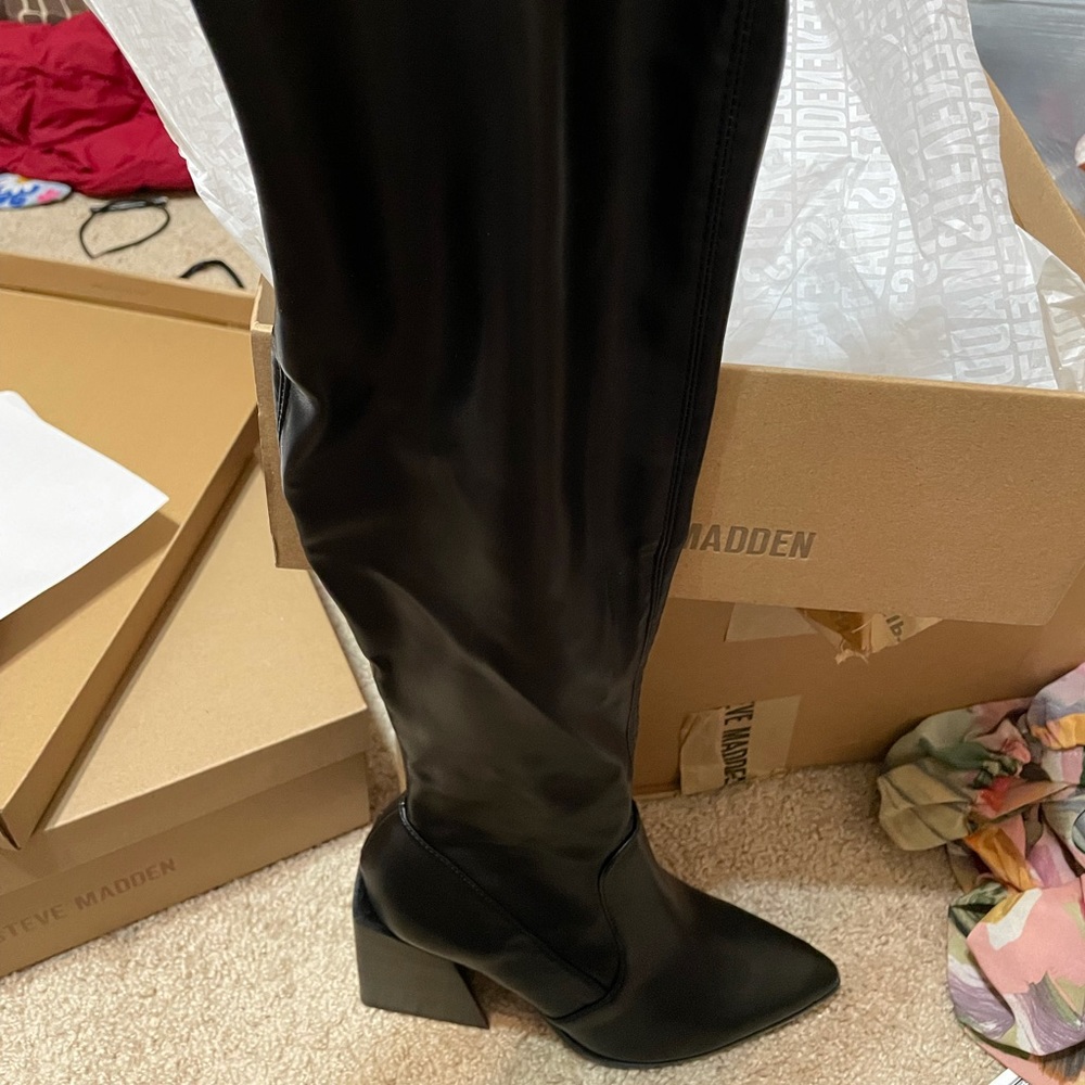 Steve Madden knee length heeled boots